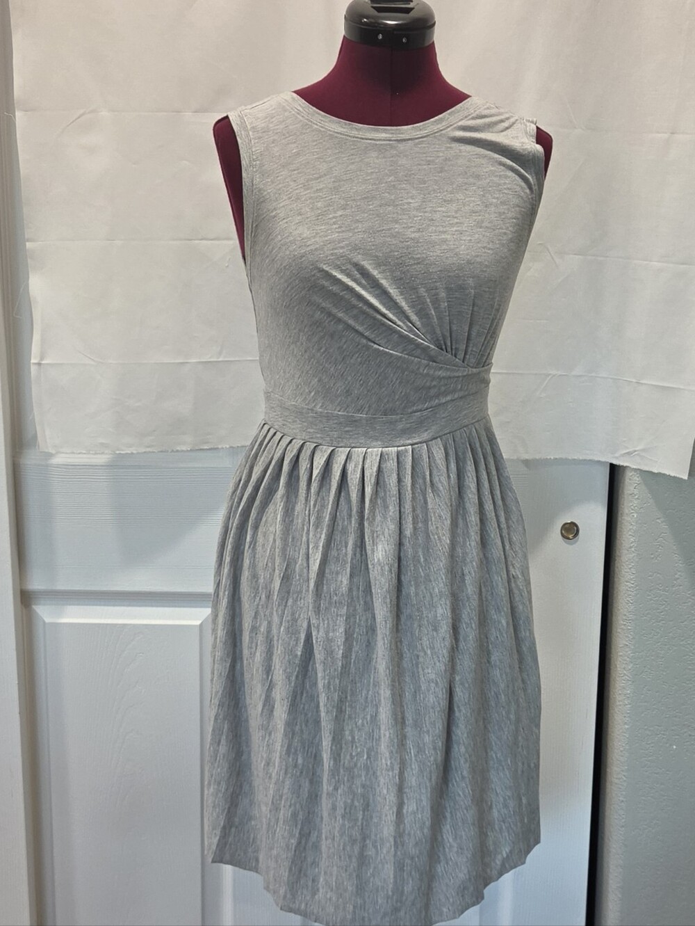 Asos Maternity Size 2  Gray Pleated Waist Dress Comfort